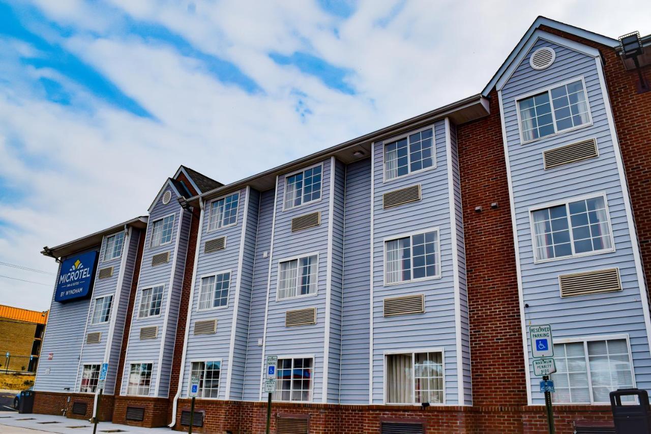 Travelers Inn And Suites Raleigh Exterior photo